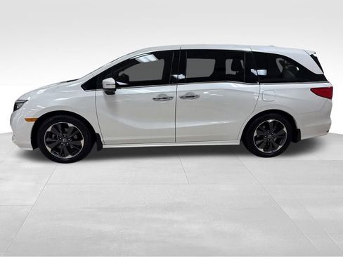 Used 2022 Honda Odyssey Elite image 3