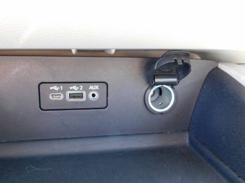 Used 2025 Nissan Altima 2.5 SV FWD image 13