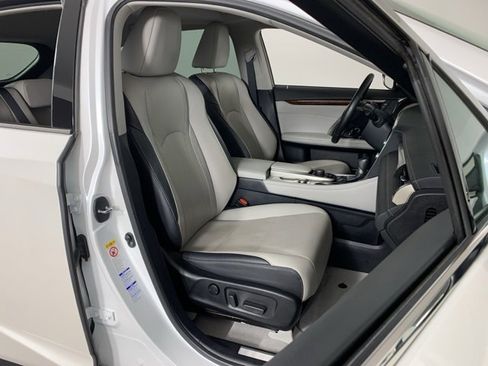 Used 2017 Lexus RX 350 AWD w/ Premium Package image 39