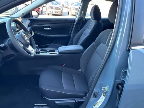 New 2025 Nissan Sentra SV image 24