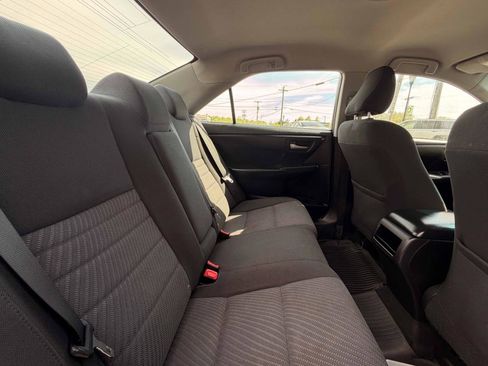 Used 2017 Toyota Camry LE FWD image 16