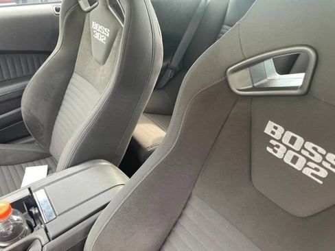 Used 2013 Ford Mustang Boss 302 w/ Boss 302 Accessory Pkg RWD image 10