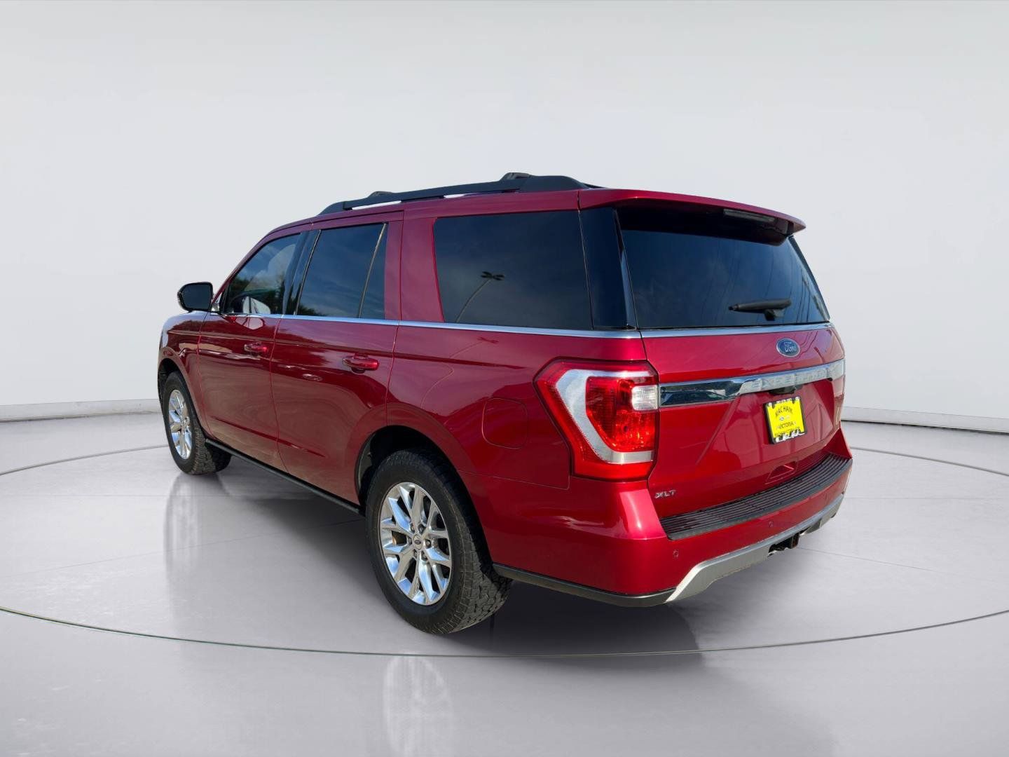 Used 2020 Ford Expedition XLT w/ Equipment Group 202A RWD image 5