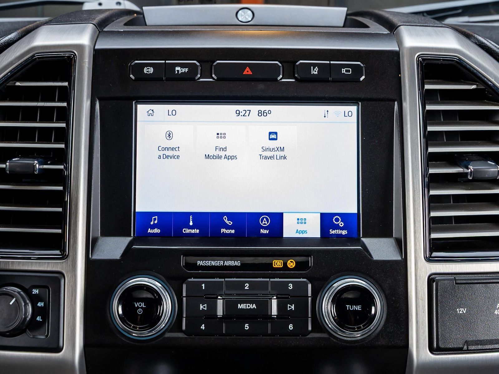 Used 2021 Ford F350 Platinum AWD/4WD image 23