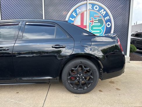 Used 2018 Chrysler 300 S w/ 300S Premium Group image 13