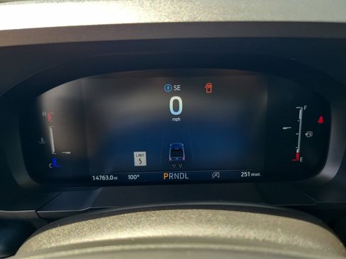Used 2025 Ford Maverick Lariat w/ 4K Tow Package AWD/4WD image 31