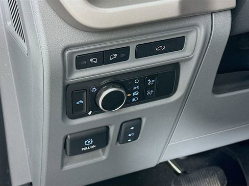 Used 2023 Ford F150 Lightning XLT image 14