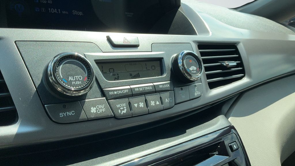 Used 2017 Honda Odyssey EX image 16