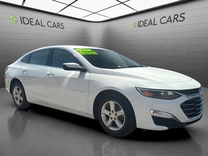 Used 2025 Chevrolet Malibu LS