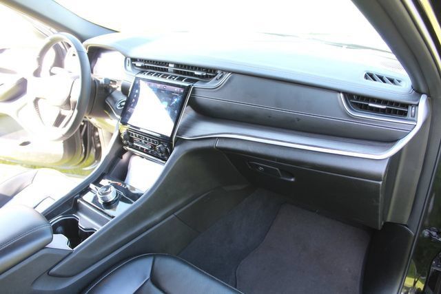 Used 2024 Jeep Grand Cherokee L Limited w/ Luxury Tech Group II AWD/4WD image 19