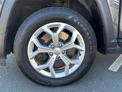 Certified 2024 Jeep Compass Sport image 45