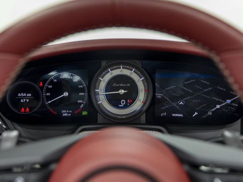 Used 2022 Porsche 911 Turbo S image 84