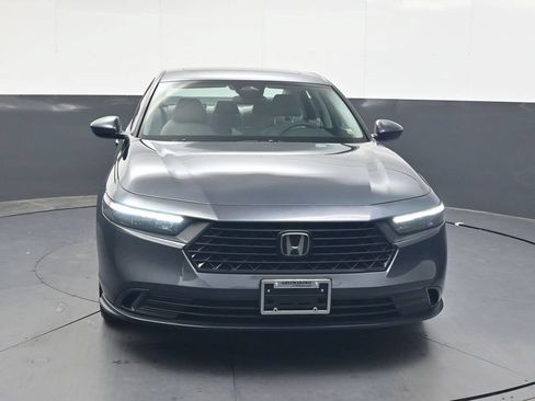 Used 2023 Honda Accord EX image 9