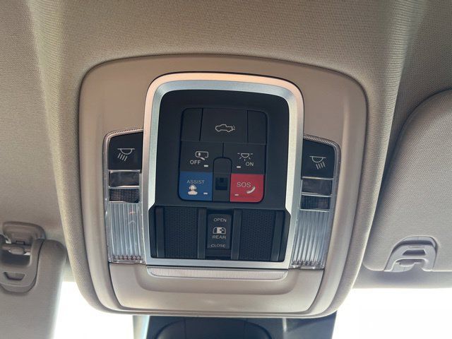 Used 2022 RAM 1500 Laramie AWD/4WD image 20