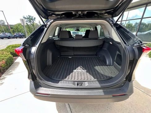 Used 2023 Toyota RAV4 LE AWD/4WD image 13