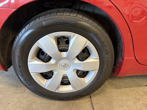 Used 2009 Toyota Camry LE image 23