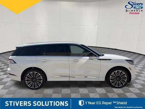 Used 2025 Lincoln Aviator Black Label image 4