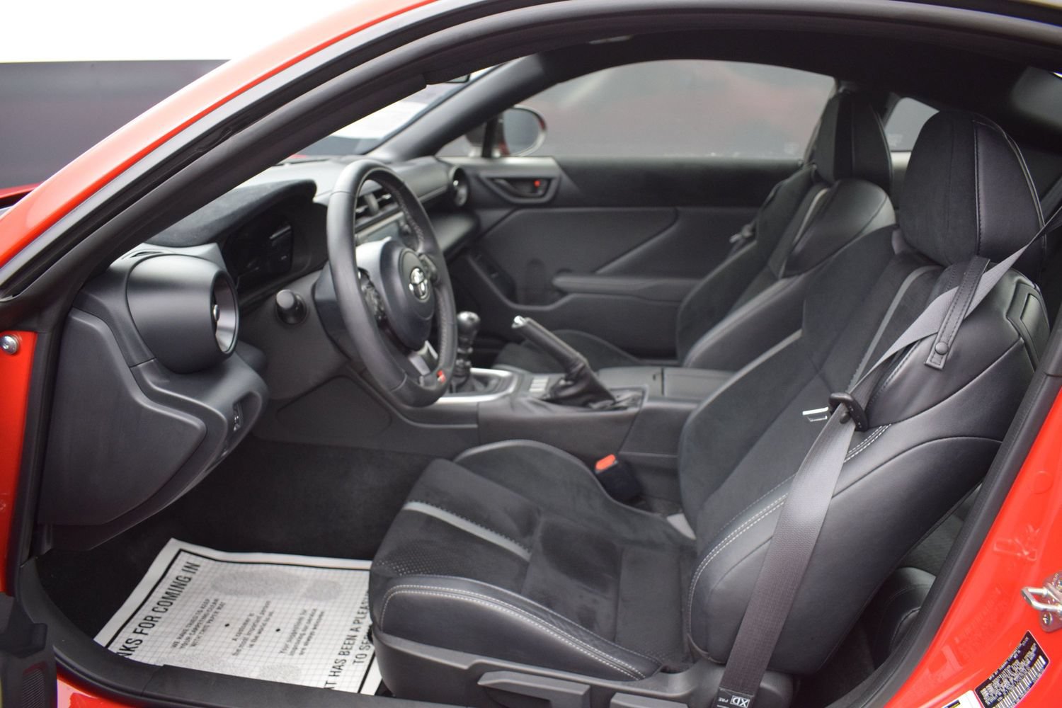 Used 2025 Toyota GR86 Premium RWD image 13