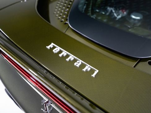 Used 2025 Ferrari SF90 Spider image 13