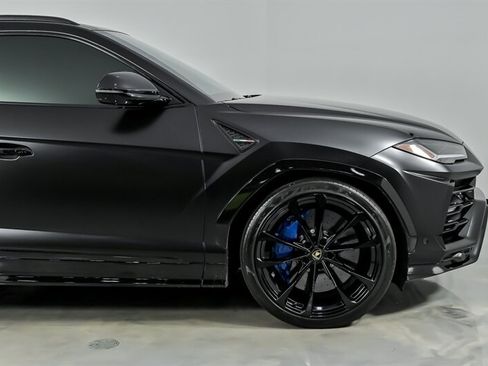Used 2021 Lamborghini Urus AWD/4WD image 15