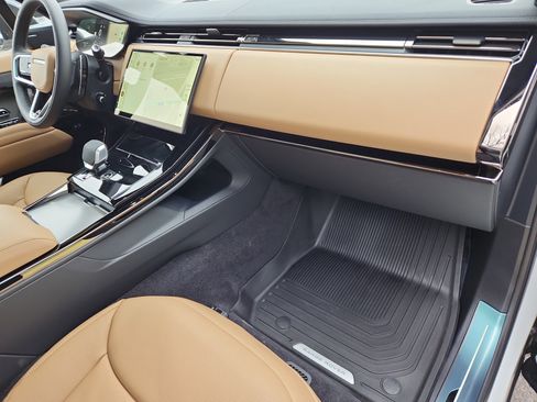 New 2026 Land Rover Range Rover Sport SE image 28