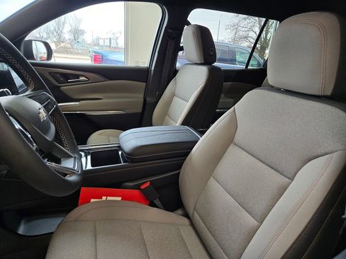 New 2026 Chevrolet Traverse LT image 13