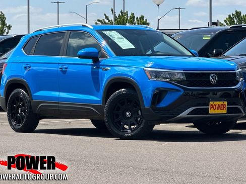 Used 2023 Volkswagen Taos SE AWD/4WD image 1