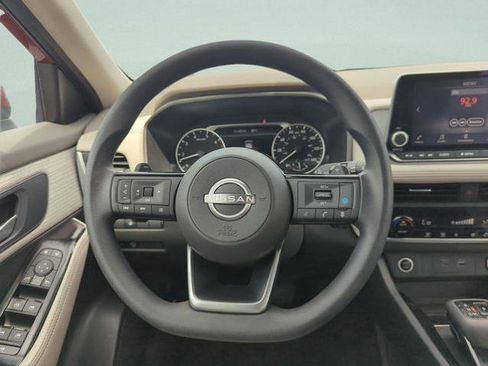 Certified 2023 Nissan Rogue SV FWD image 21