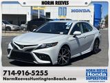 Used 2022 Toyota Camry SE image 1