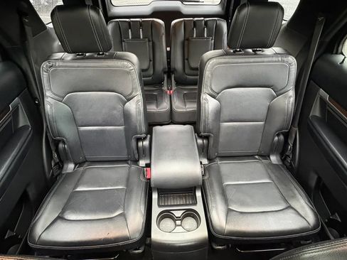 Used 2016 Ford Explorer Limited w/ Equipment Group 301A AWD/4WD image 31