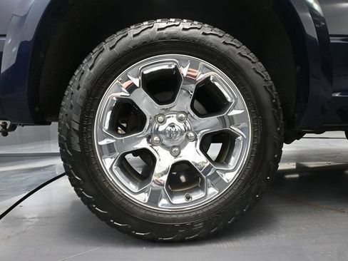 Used 2016 RAM 1500 Laramie w/ Convenience Group AWD/4WD image 14