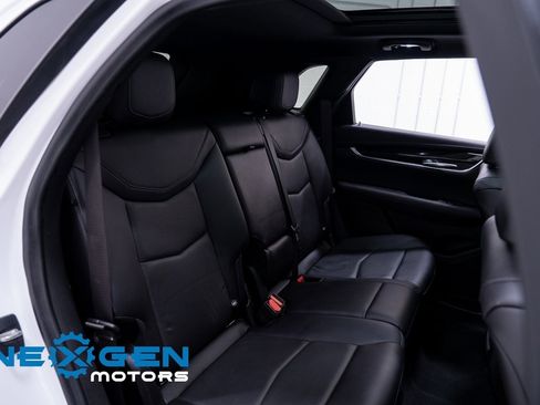 Used 2021 Cadillac XT5 Premium Luxury image 48