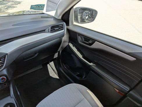 Used 2021 Ford Escape S FWD image 18