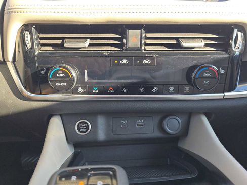 Used 2022 Nissan Rogue SL image 27