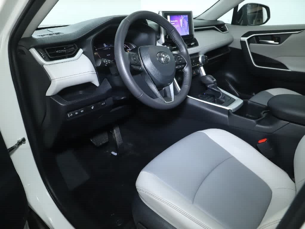 Used 2024 Toyota RAV4 XLE Premium w/ Weather Package AWD/4WD image 17