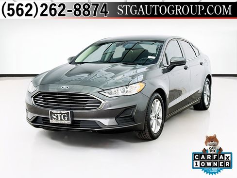 Used 2020 Ford Fusion SE FWD image 1