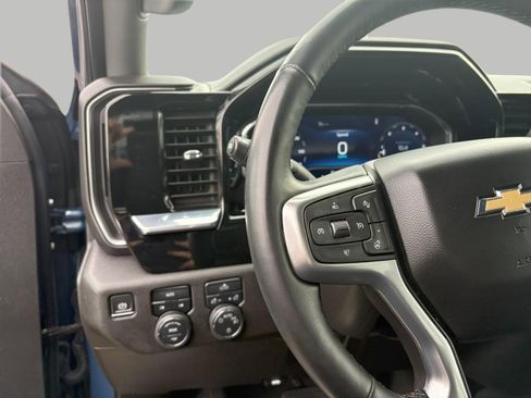 Used 2024 Chevrolet Silverado 1500 LT image 14