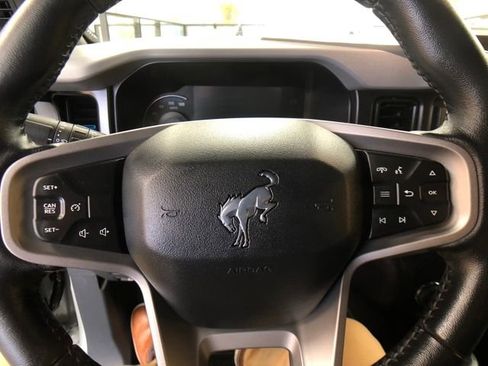 Certified 2021 Ford Bronco Black Diamond image 13