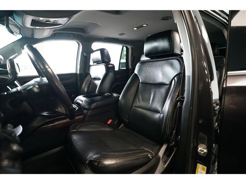 Used 2015 GMC Yukon SLE w/ Convenience Package image 11