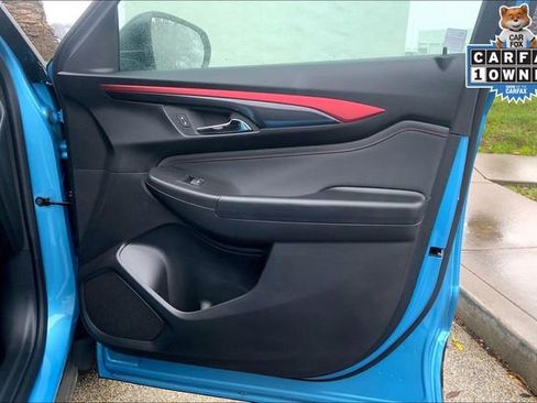 Used 2025 Chevrolet TrailBlazer RS w/ Driver Confidence Package image 23