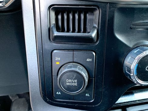 Used 2023 Ford F150 Lariat w/ Equipment Group 502A High image 34