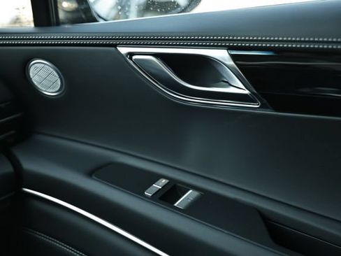 New 2026 Genesis GV80 2.5T RWD image 40