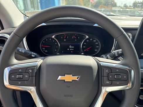New 2025 Chevrolet Blazer LT w/ Convenience Package image 20