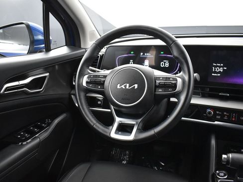 Used 2025 Kia Sportage EX w/ Premium Package image 17