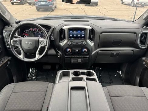 Used 2022 Chevrolet Silverado 1500 RST AWD/4WD image 9