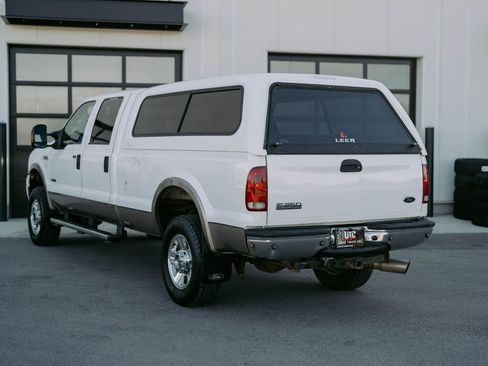 Used 2005 Ford F350 Lariat image 5