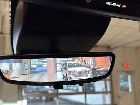 Used 2025 GMC Sierra 1500 Denali Ultimate image 37