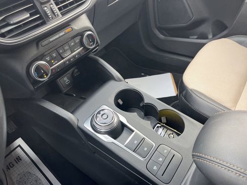 Used 2022 Ford Escape Titanium w/ Titanium Elite Package image 20