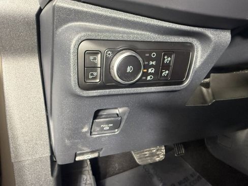 Used 2025 Ford Bronco Badlands image 20