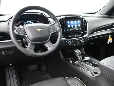 Used 2023 Chevrolet Traverse Premier image 30